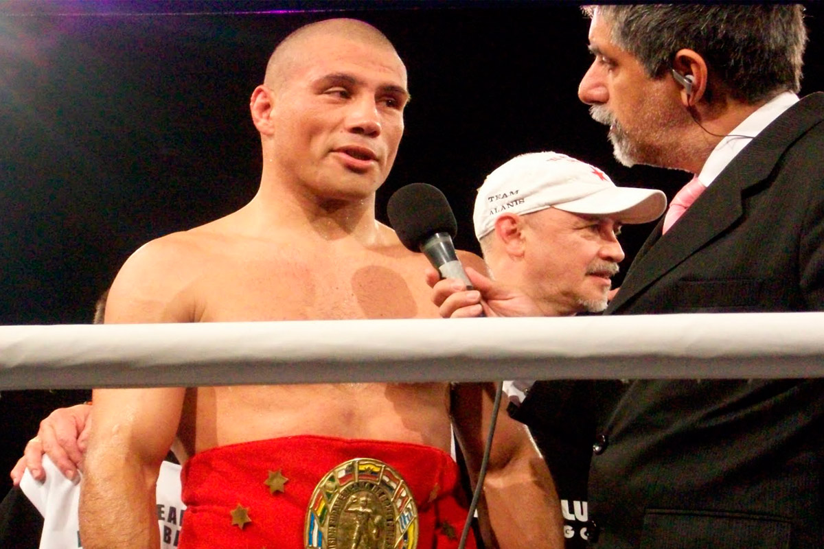 El boxeador “Iron” Luján fue detenido tras ser acusado de un robo