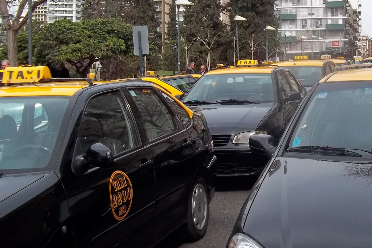 Baja de la actividad en enero preocupa a taxistas