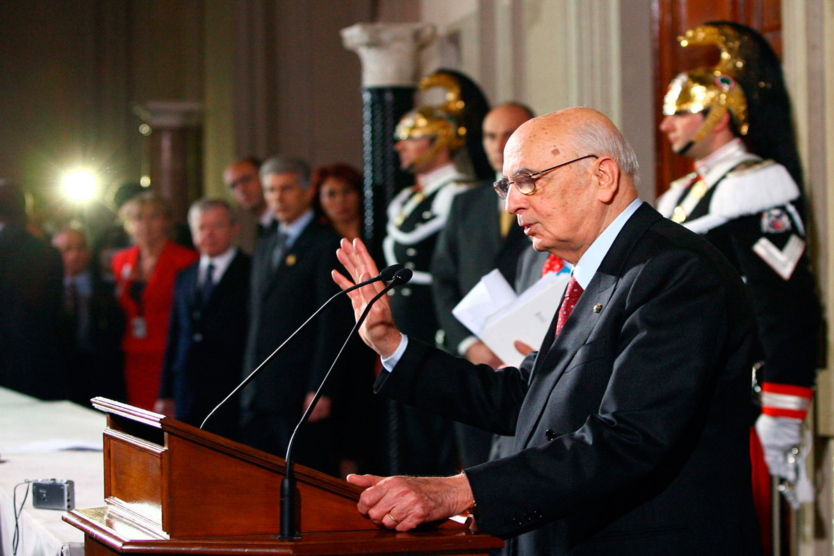 Italia, conmovida: renunció el presidente Napolitano