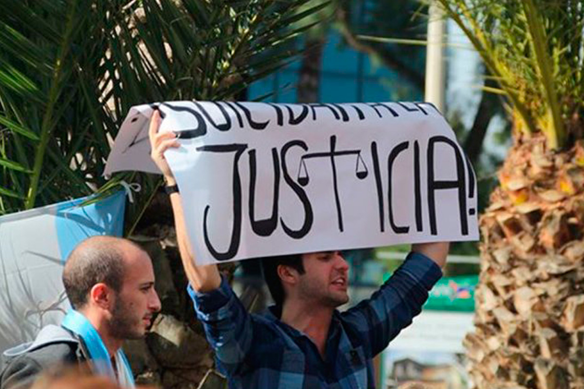 Manifestación frente a la embajada argentina en Israel