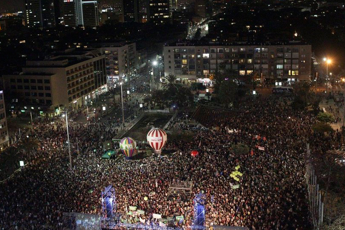 Miles de personas contra la política Netanyahu