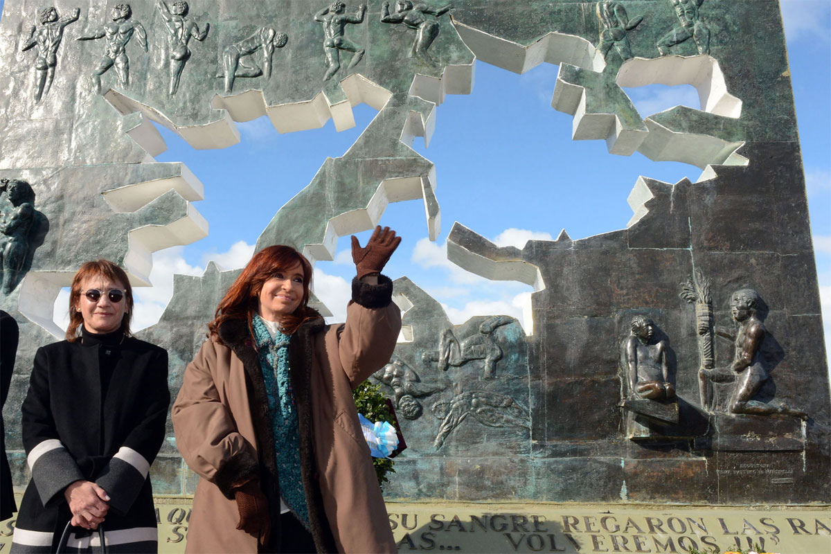 Cristina encabezó en Ushuaia el acto central por el 2 de Abril