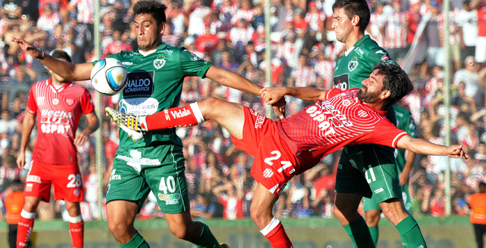 Sarmiento de Junín derrotó a Unión en Santa Fe por 1 a 0