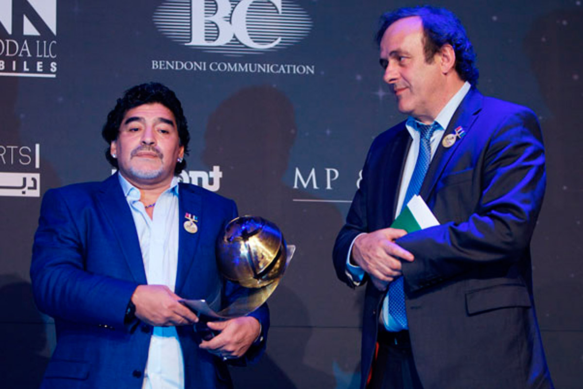 Elecciones FIFA: Maradona y Platini van contra Blatter