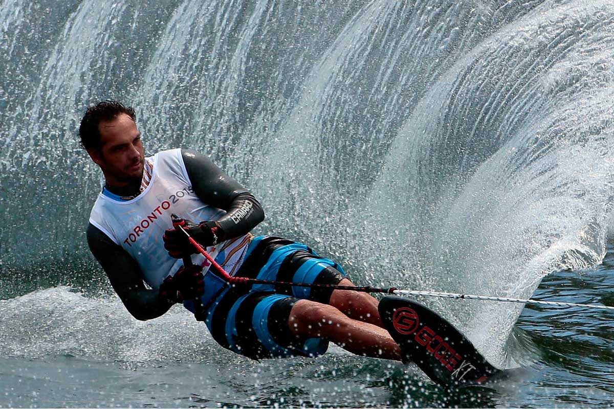 Toronto: Julio ganó medalla de bronce en esquí acuático