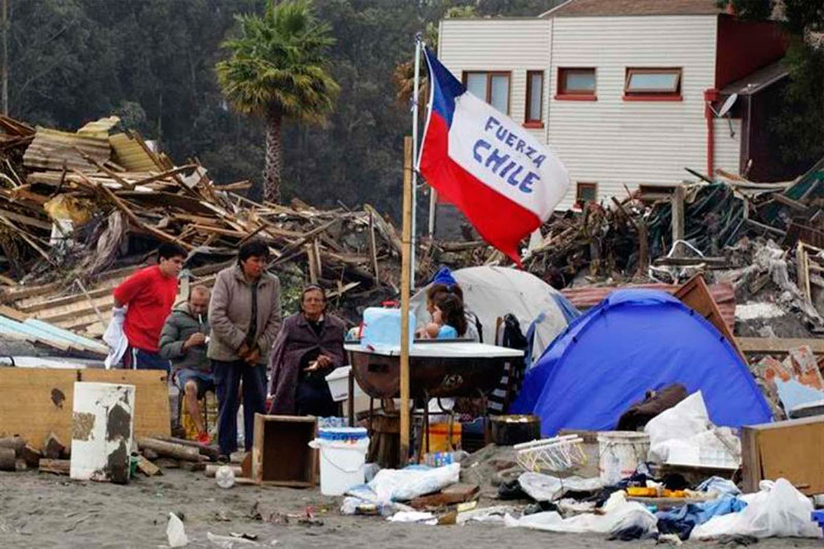 Fuertes réplicas mantienen en vilo varias zonas de Chile