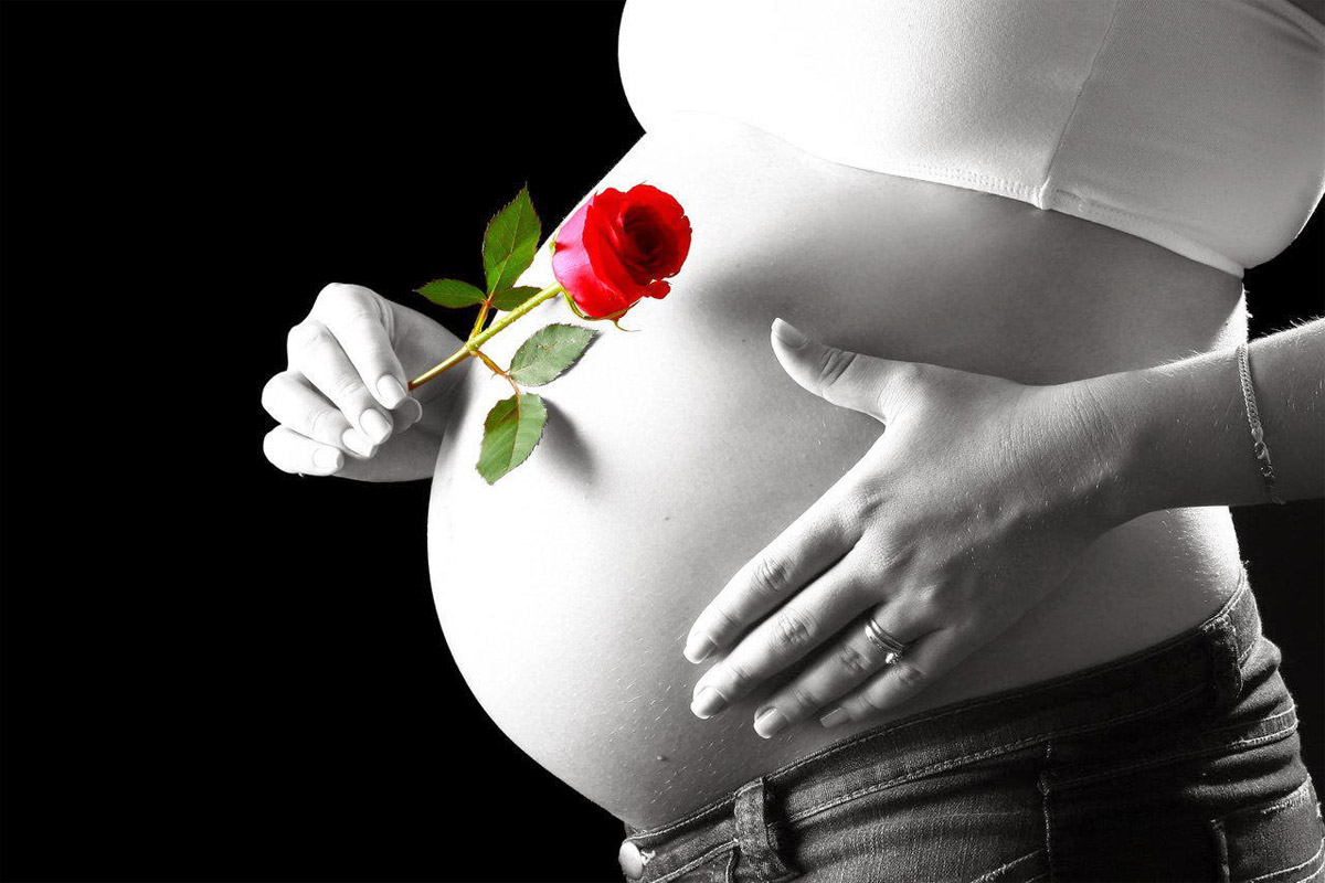 Mueren 800 mujeres y 7.700 bebés en embarazos y partos