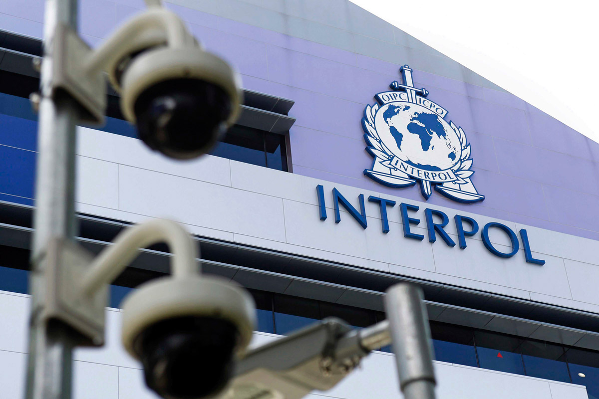 Interpol difundió la «circular azul» para localizar a Stiuso