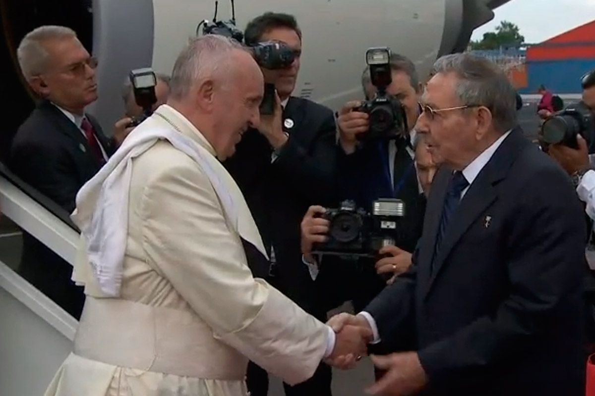 El Papa Francisco llegó a Cuba en otra histórica visita