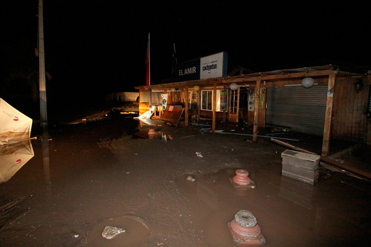 Ocho muertos en Chile por el terremoto y cesó alerta tsunami