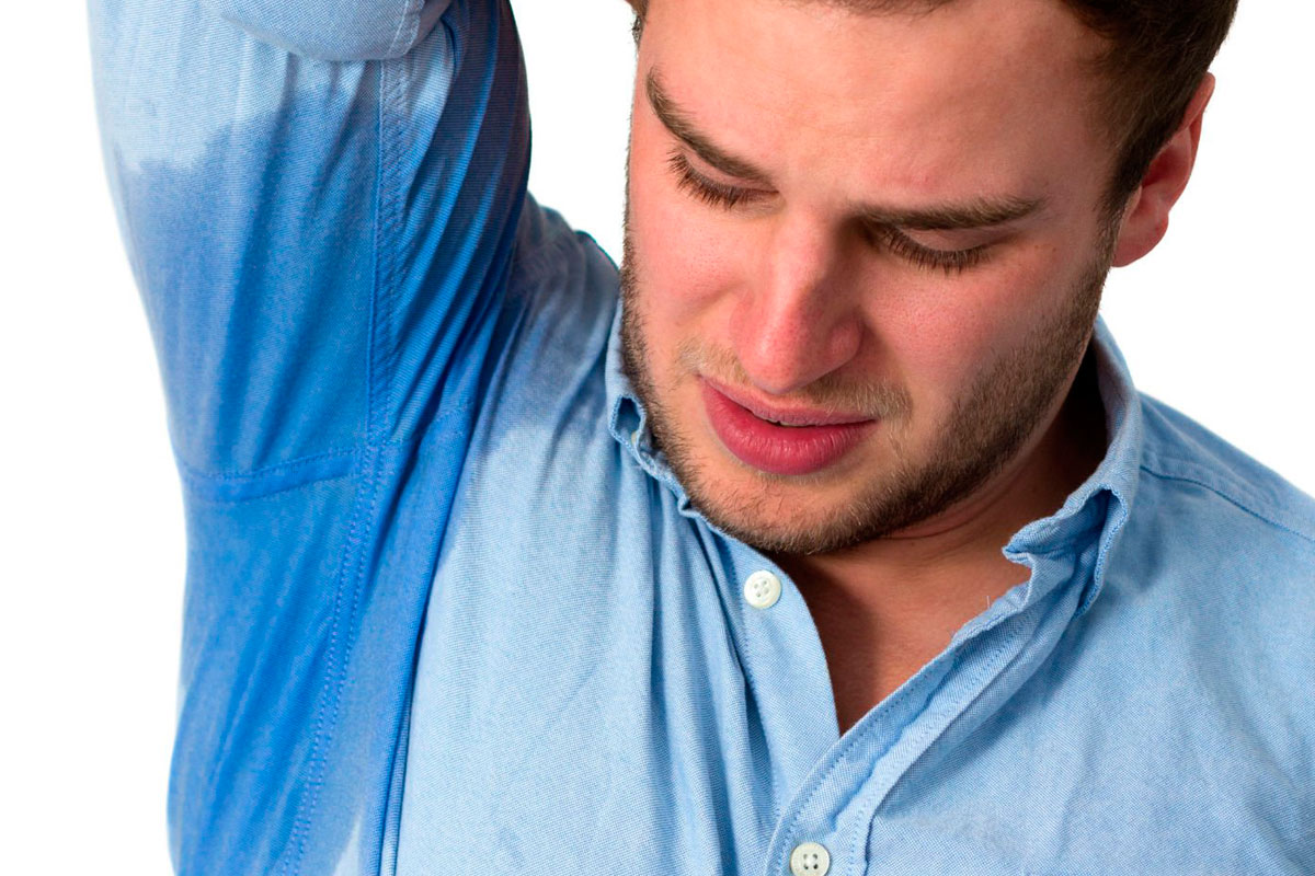 ¿Cómo sacar manchas de sudor de las camisas?