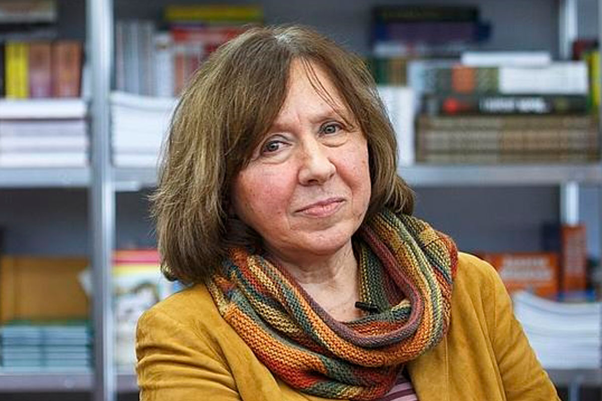 Svetlana Alexievich se quedó con el Nobel de Literatura
