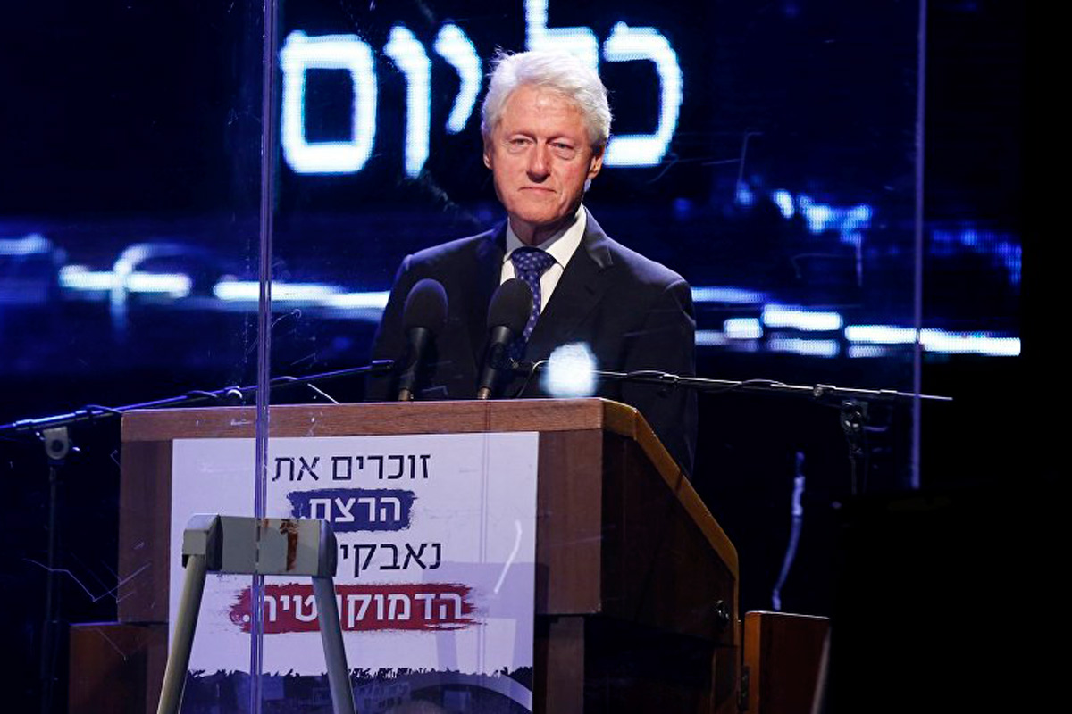 Clinton dijo a los israelíes que la paz depende de ellos