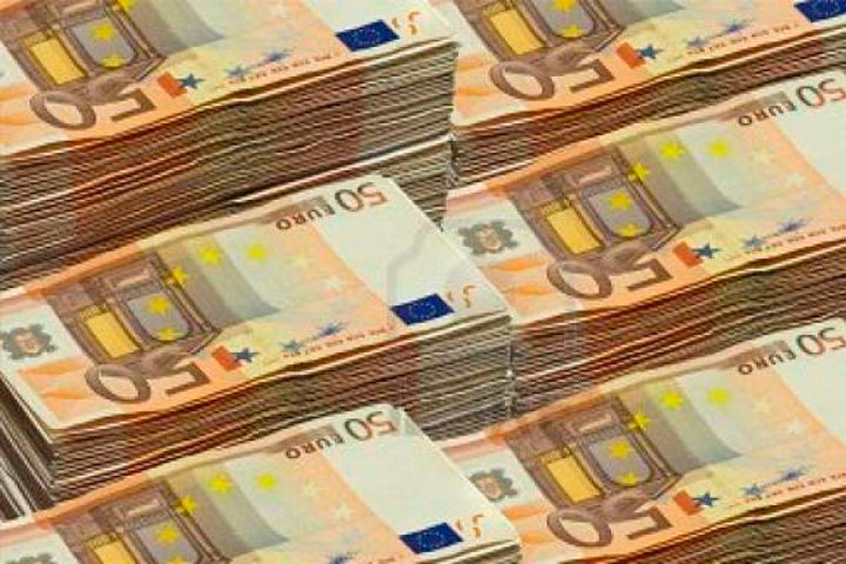 Ni un trillón de euros alcanzó revivir la economía europea