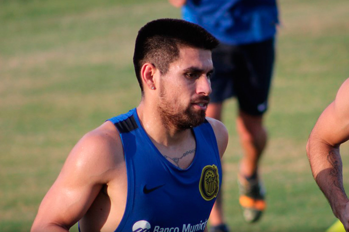 Cristian Villagra se recupera y jugará ante Argentinos