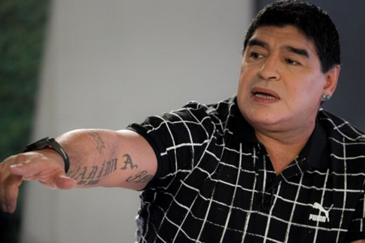 Diego Maradona vuelve a colocarse un cinturón gástrico