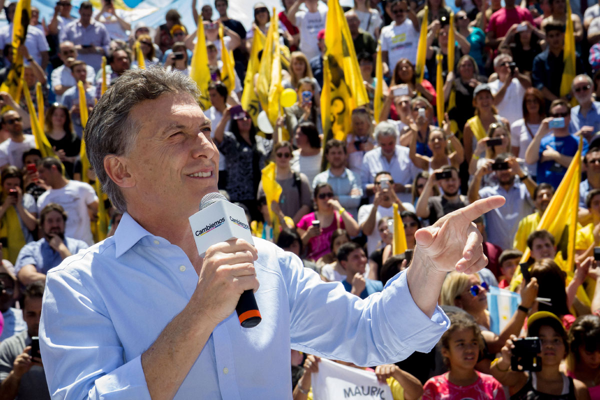«Argentina tiene que ir reduciendo sus impuestos»