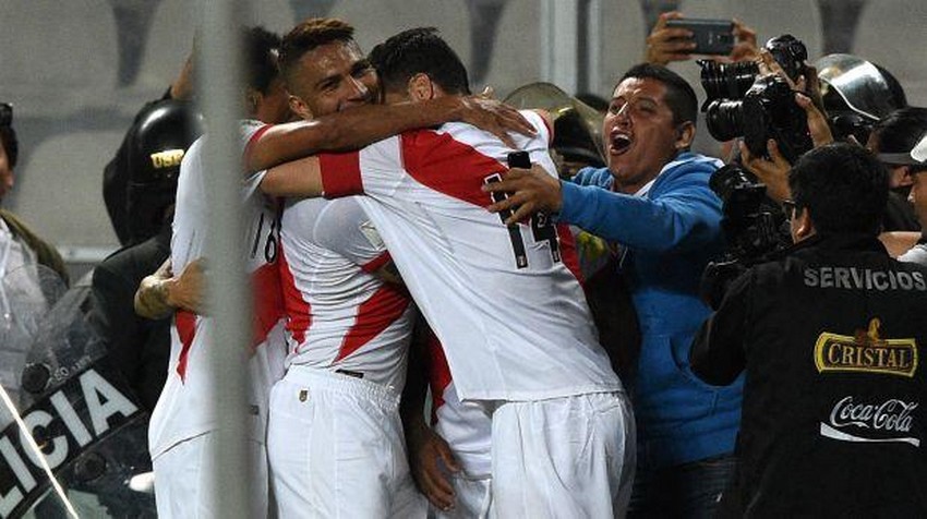 Perú derrotó a Paraguay y salió del último puesto
