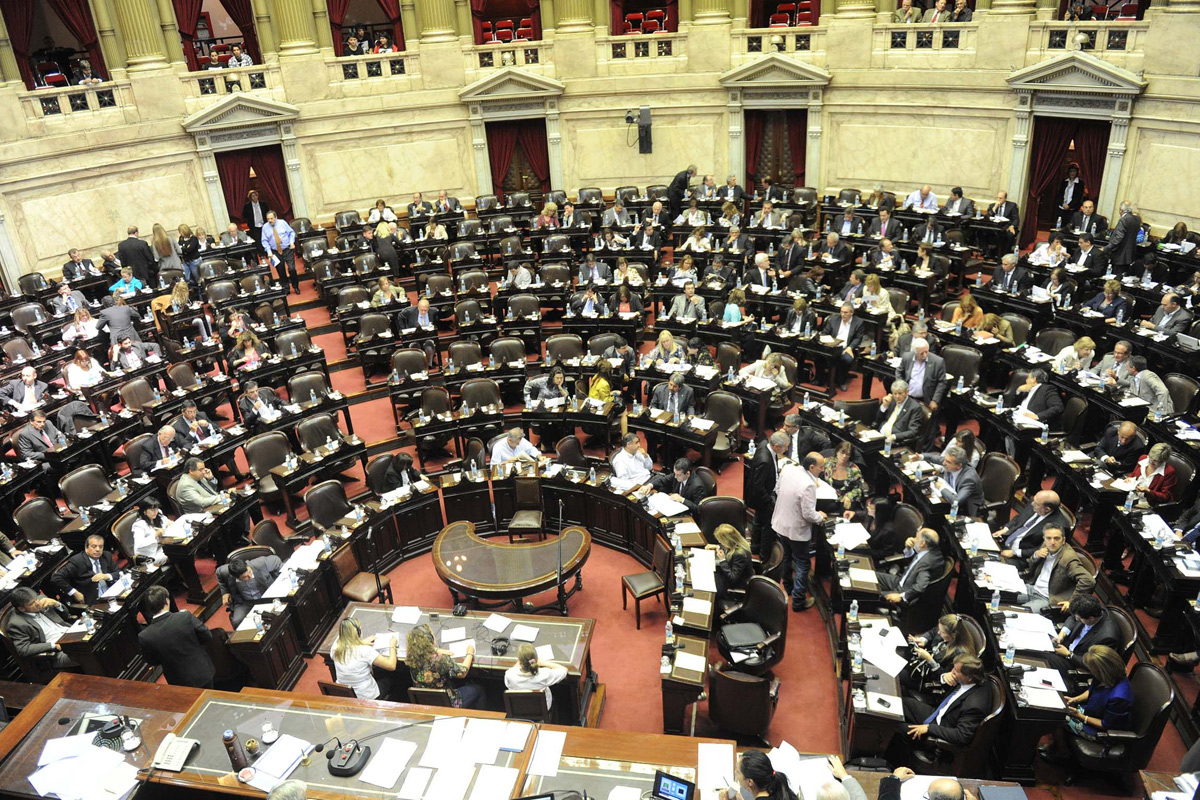 Diputados toma juramento a legisladores electos