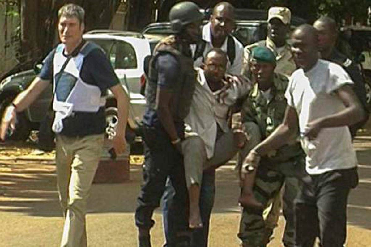 Mueren 18 rehenes y 2 yihadistas en Bamako