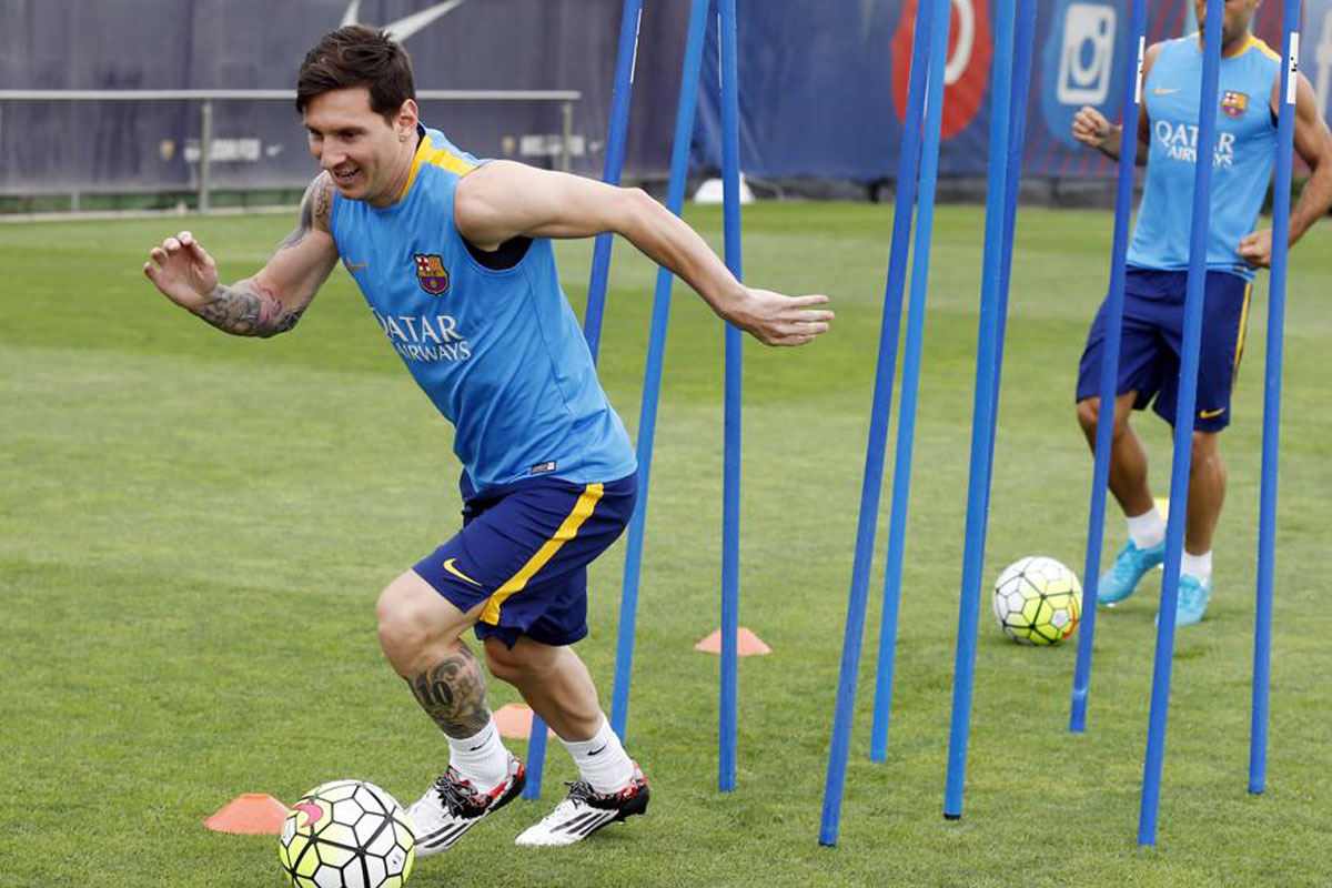 Messi estaría recuperado y podría jugar el derby español