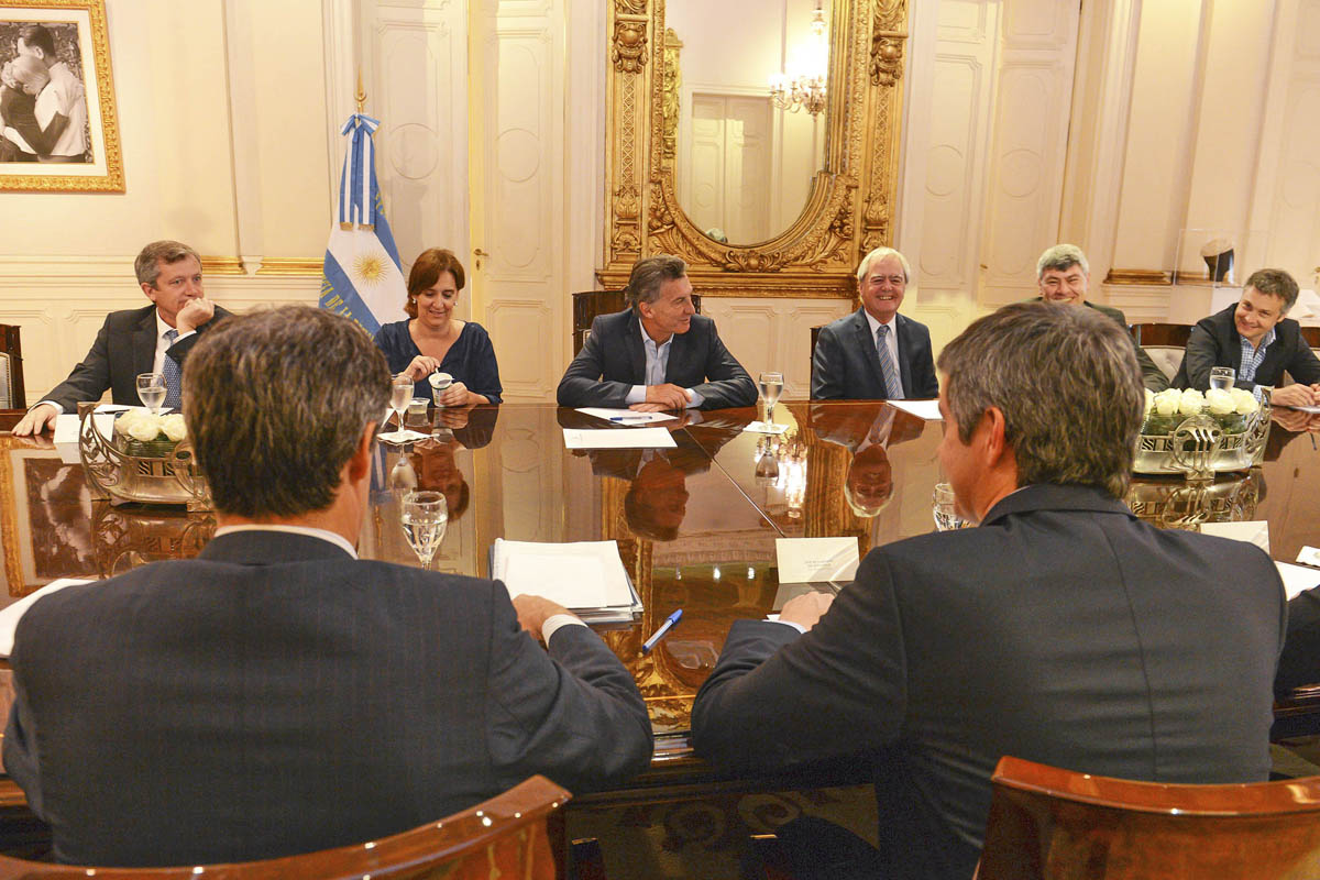 Macri está reunido desde las 8 con su gabinete