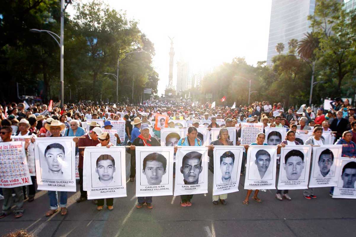 Aytozinapa: familiares de los normalistas piden ver al Papa