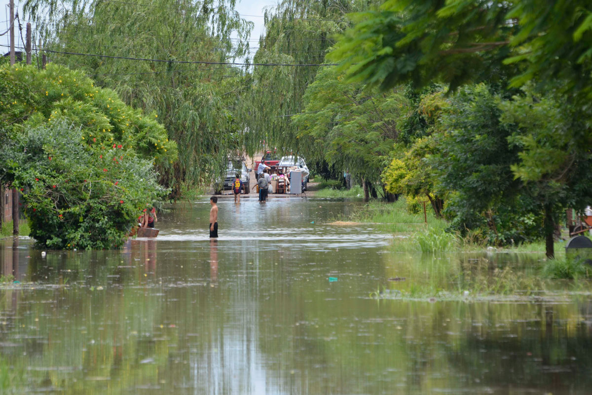 Inundaciones: ya son más de 700 los evacuados en Santa Fe