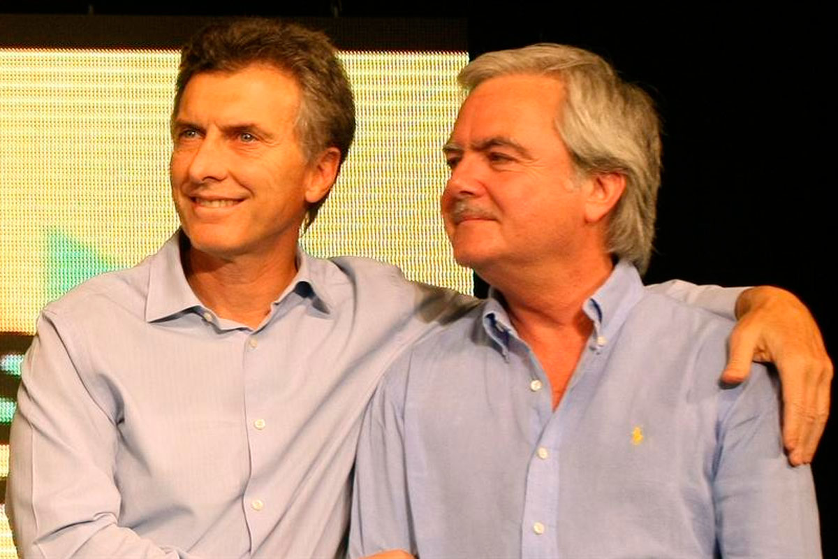Pinedo entregará los atributos presidenciales a Macri