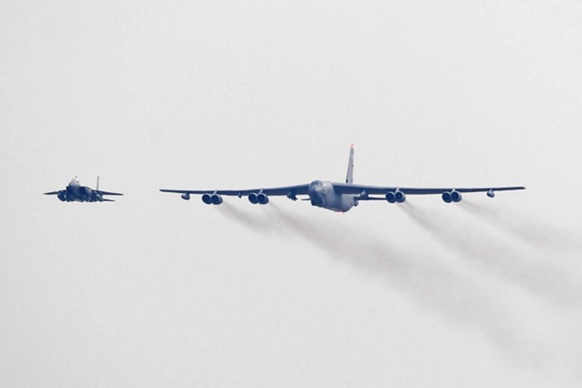 Bombardero B 52 de EEUU sobrevoló Corea del Sur