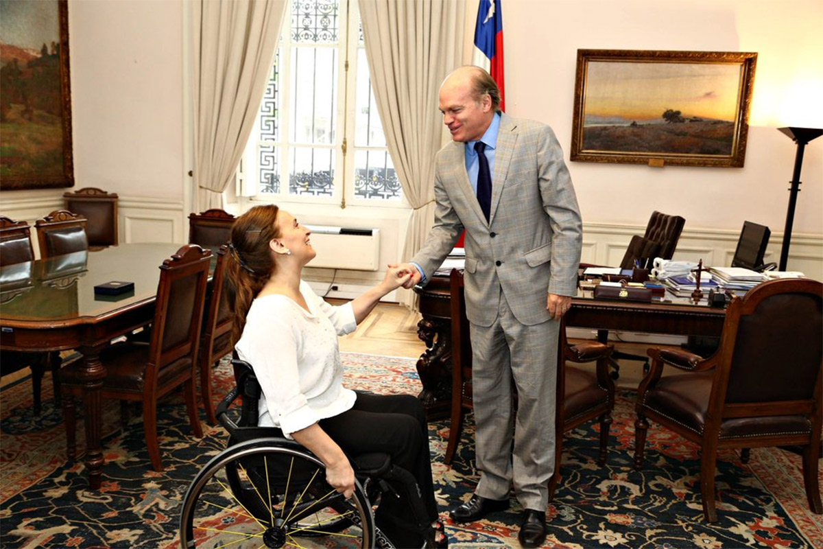 Michetti fue recibida por el presidente del Senado Chileno