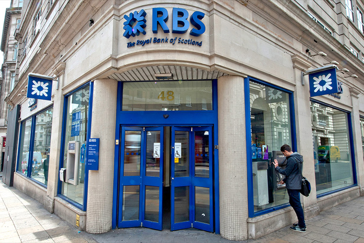 Un destacado banco escocés anunció pérdidas millonarias