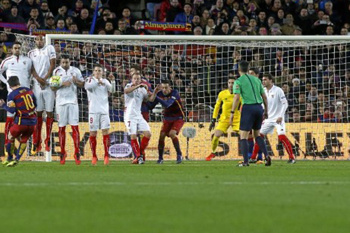 Messi convirtió un gol para el triunfo del líder Barcelona