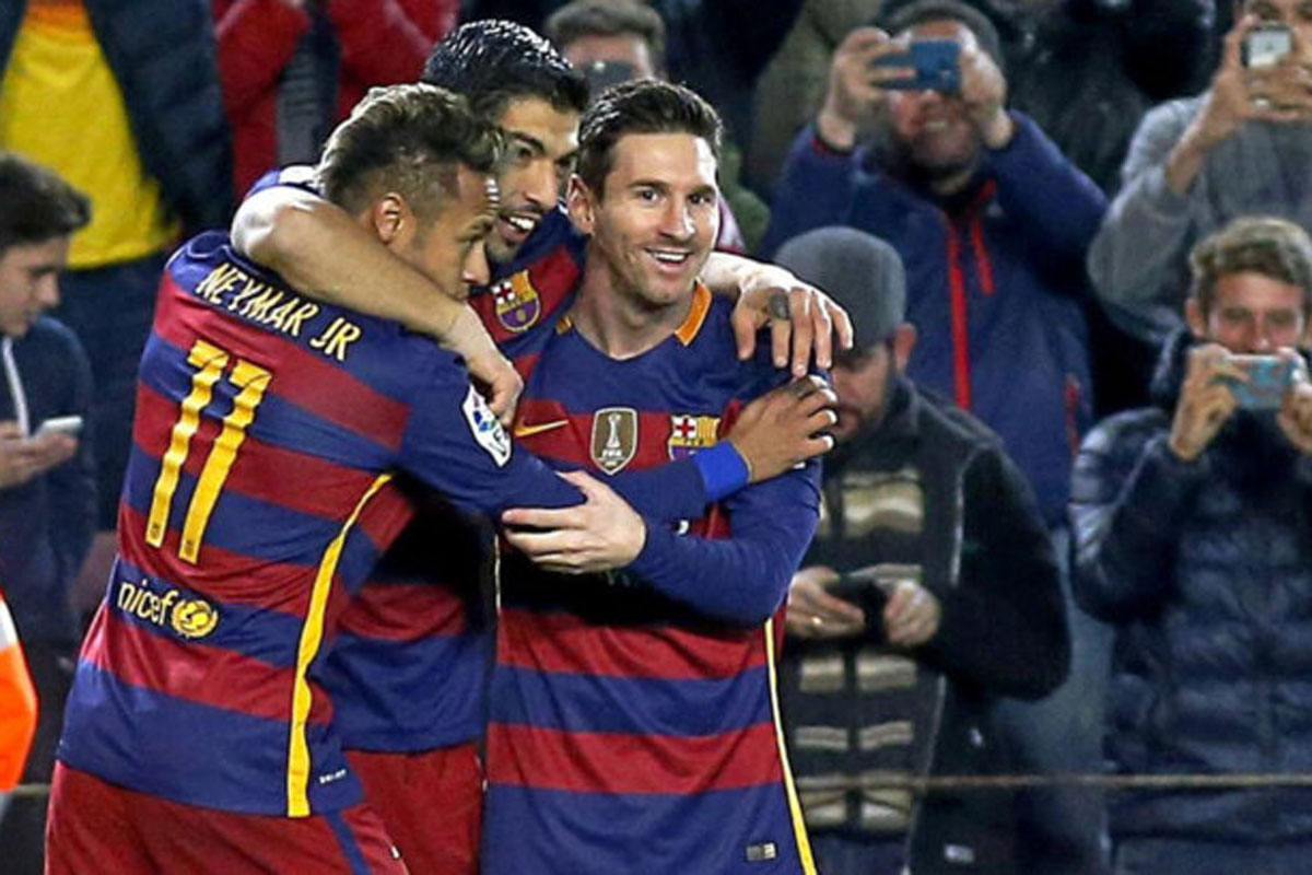 Copa del Rey: Messi hizo tres y el Barsa es casi finalista
