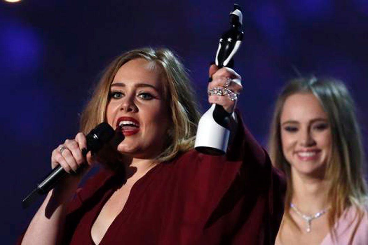 Adele fue la gran ganadora de los premios Brit Awards 2016