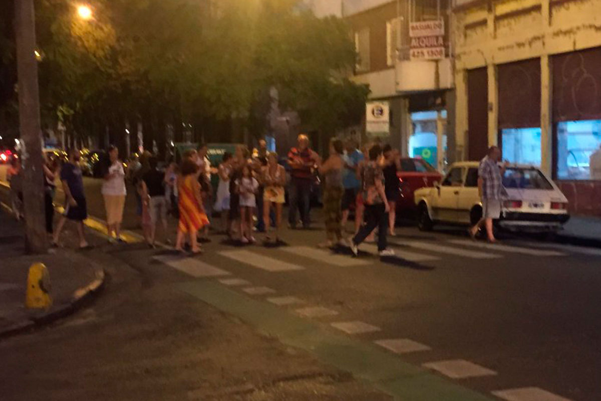 Cortes de luz en Rosario: caos de tránsito y mucha bronca