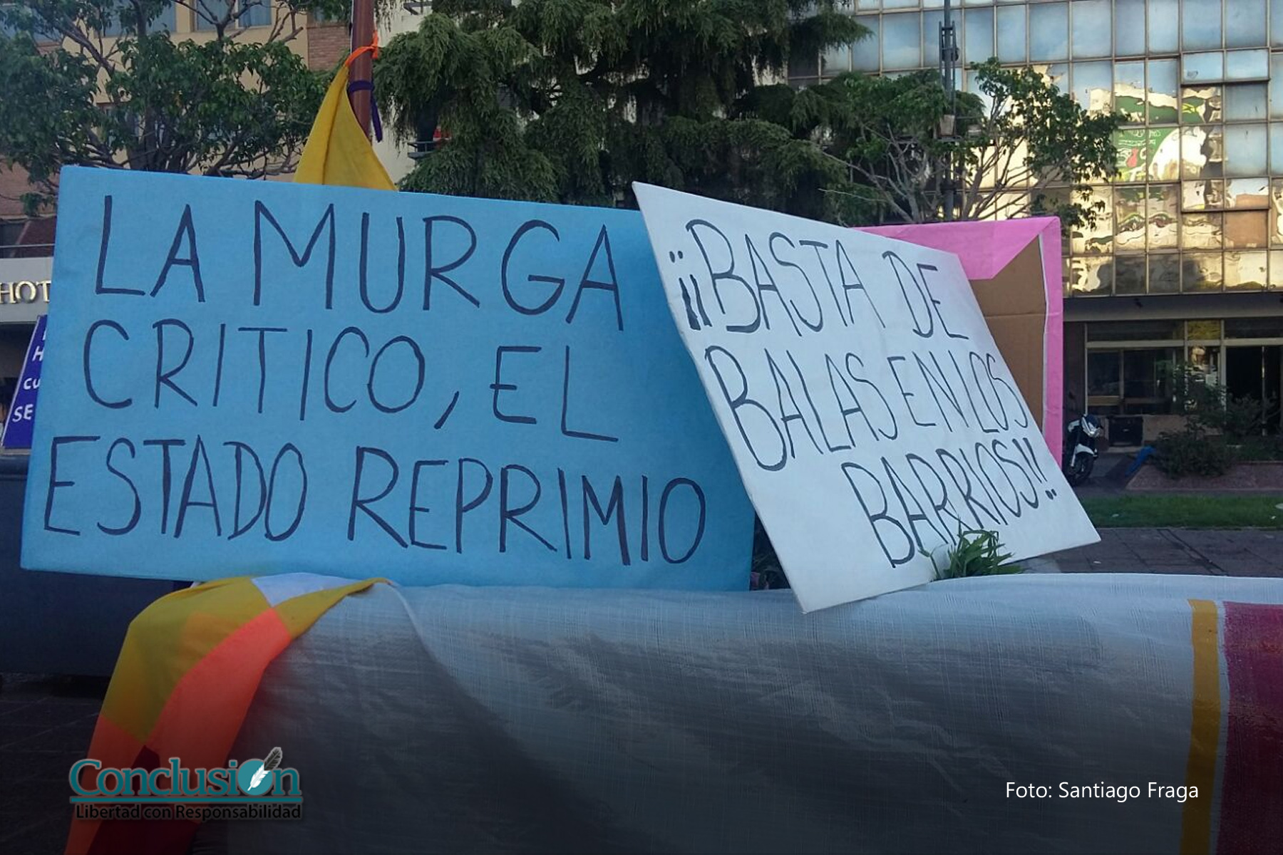 Murgas rosarinas marcharon en contra de la represión