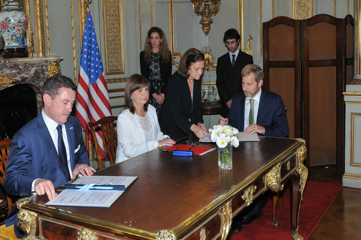 Argentina y EE.UU. acuerdan en seguridad y comercio
