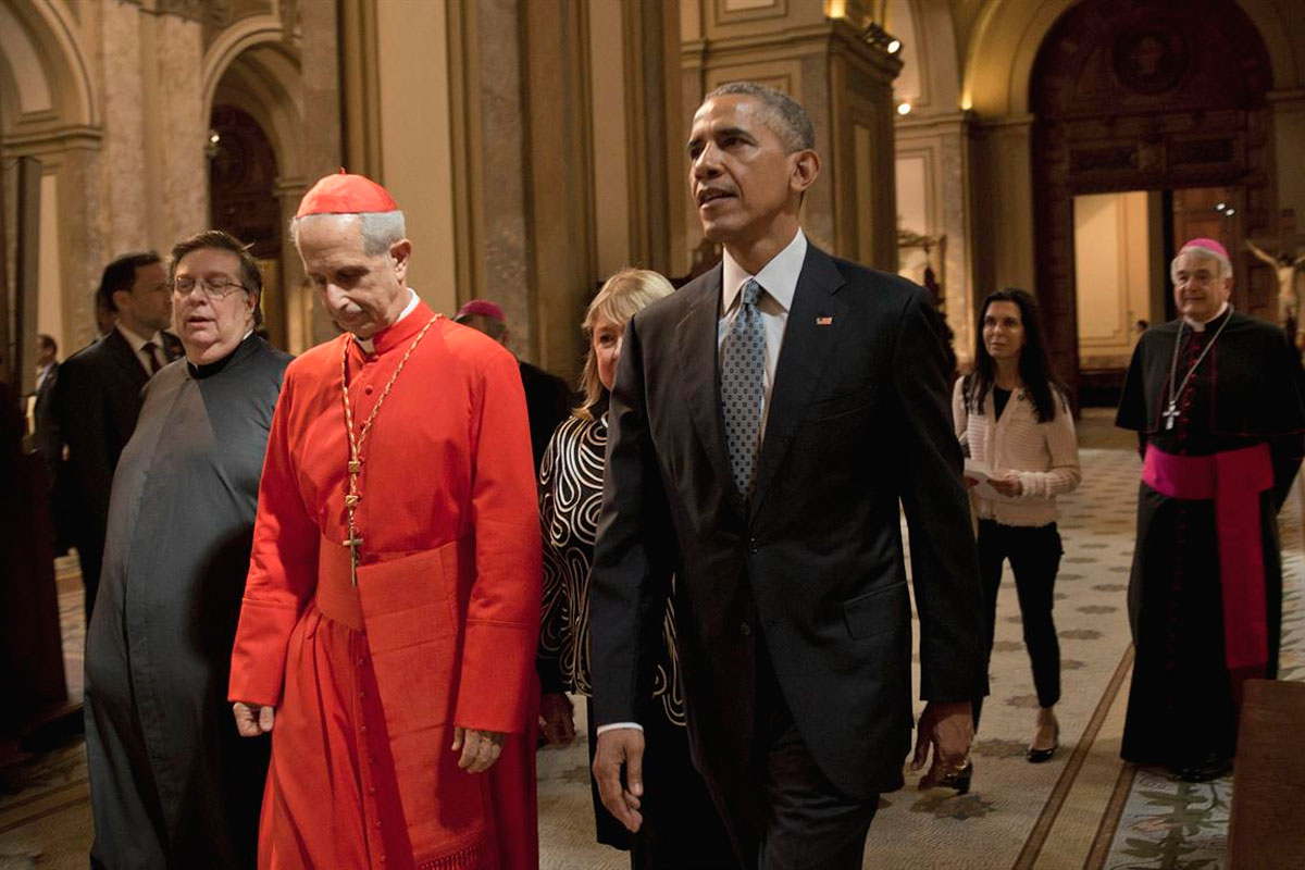 Obama visitó Catedral porteña y homenajeó a San Martín