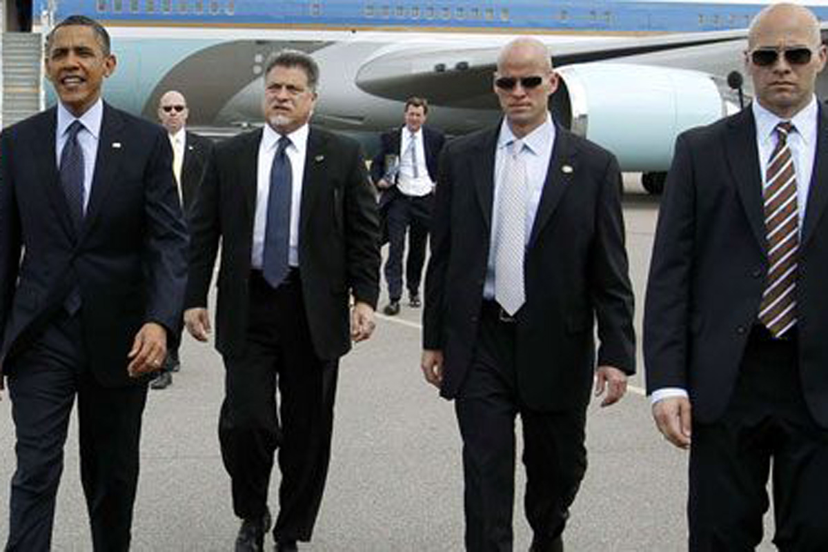 Un día en la delegación que viaja con Obama por el mundo