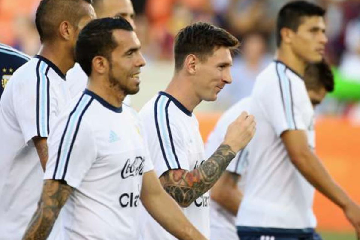 Tevez afirmó que cuando Messi se enciende, juega a otra cosa