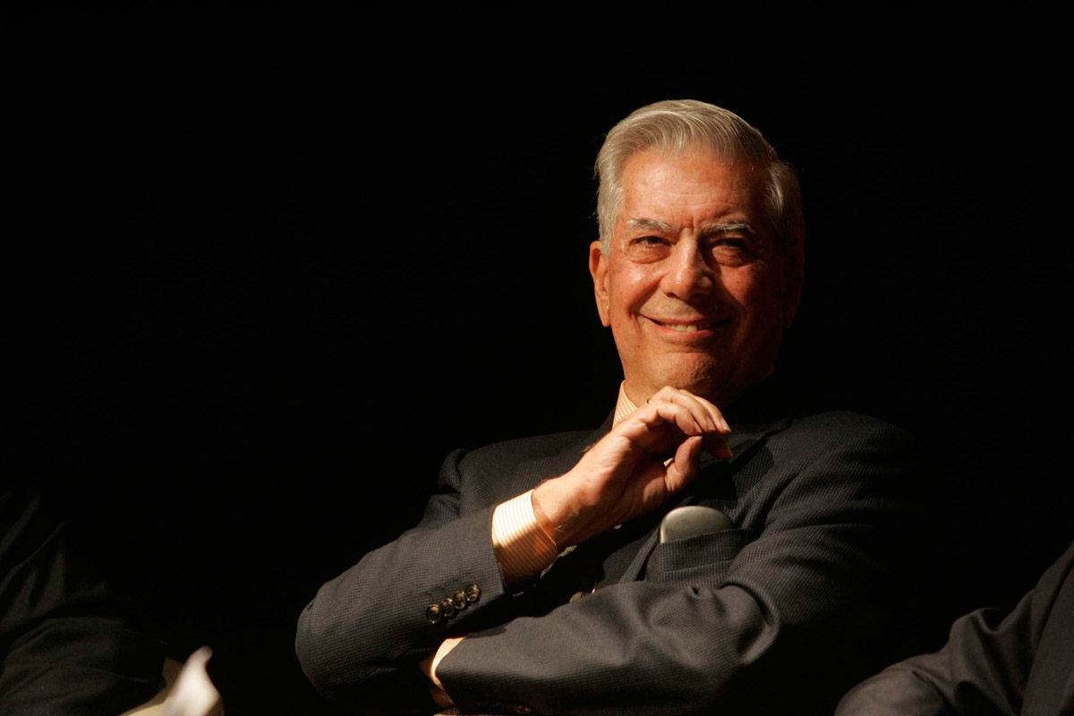 Vargas Llosa involucrado en los Panamá Papers
