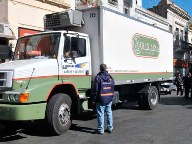 Camioneros se movilizan ante la crisis del sector lácteo