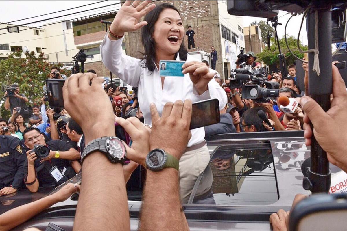 Fujimori ganó los comicios peruanos pero habrá balotaje