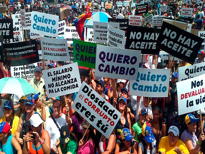 La oposición de Venezuela organiza nueva marcha