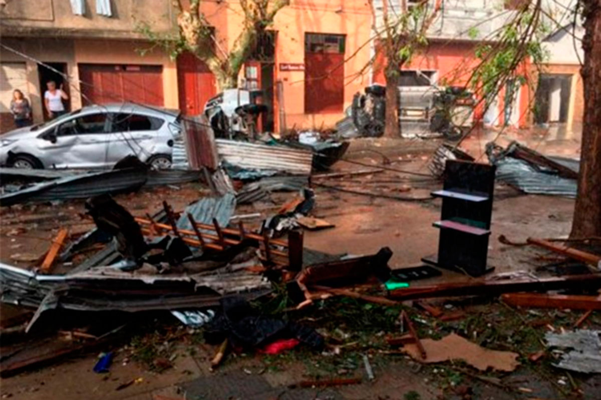 Un tornado en Uruguay deja dos muertos