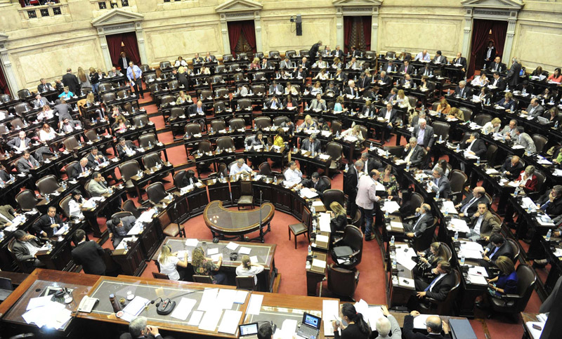 La oposición fracasó en su intento de debatir la ley antidespidos