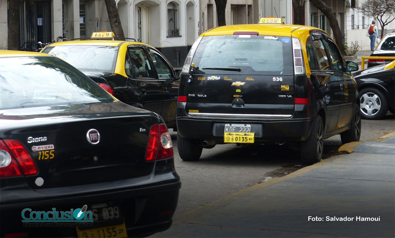 Habrá servicio restringido de taxis por la muerte de un chofer