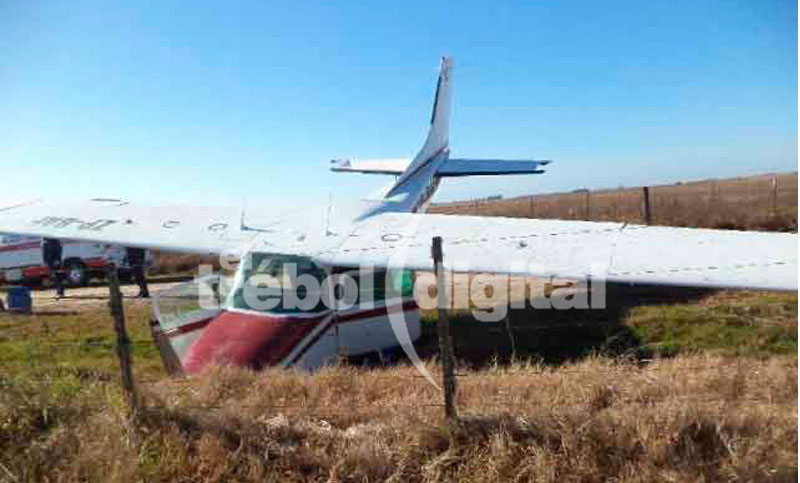 Sospechoso aterrizaje forzoso de una avioneta en Los Cardos, provincia de Santa Fe
