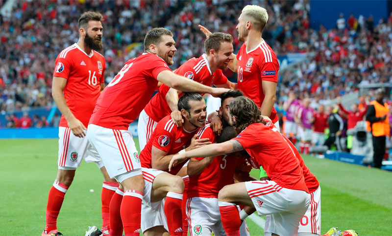 Eurocopa: Gales goleó a Rusia y logró una histórica clasificación a octavos